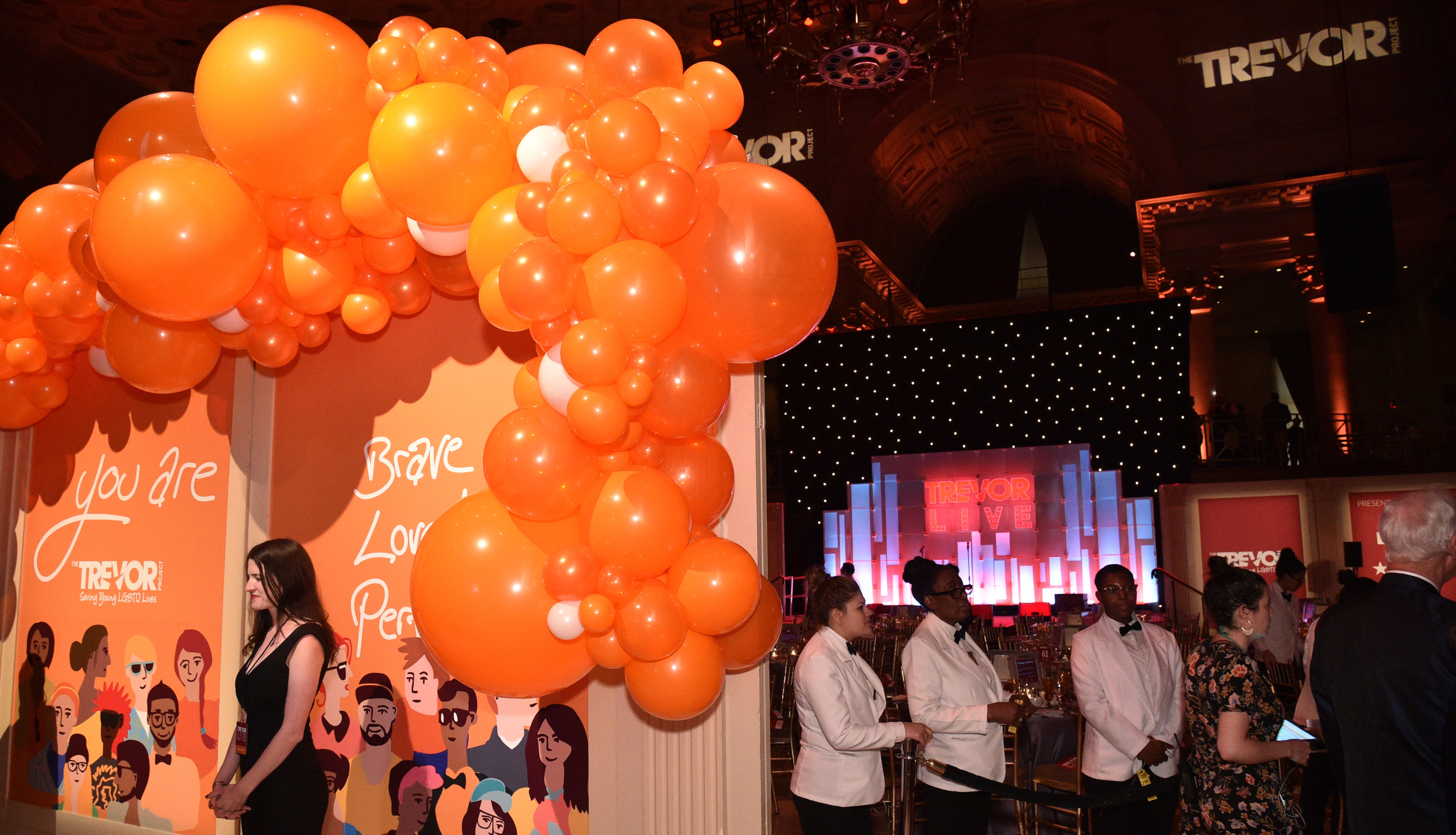 Welcome Divider with Balloon Installation